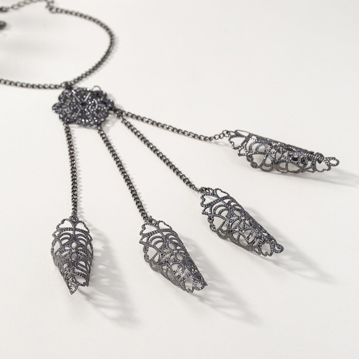 Gothic Style Mitten-type Bracelet